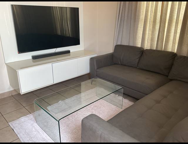 3 BEDROOM FREESTANDING FOR SALE IN THATCH HILL ESTATE